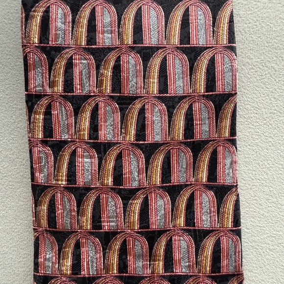 Ermenegildo Zegna Silk Tie Black with Rose & Gold Arch Pattern – Made in Italy - Picture 4 of 7